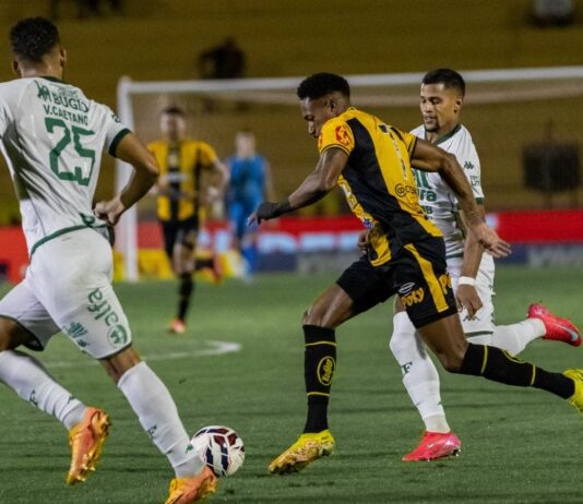 Chapecoense x Novorizontino: Onde assistir a Série B do Campeonato Brasileiro ao vivo neste sábado (04/10)