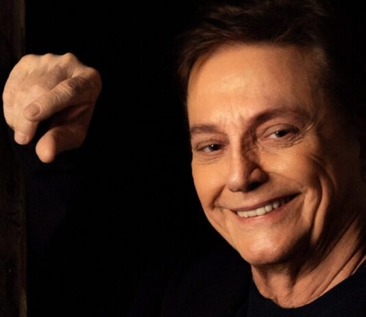 Fábio Jr. chega a São Paulo com turnê emocionante Bem Mais Que os Meus 20 e Poucos Anos na Suhai Music Hall