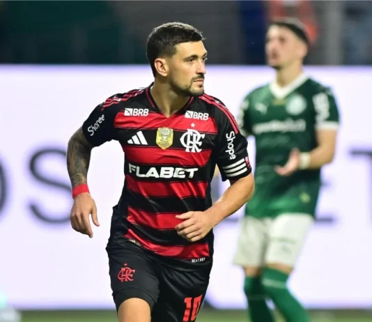 Flamengo x Palmeiras: Onde assistir a Série A do Campeonato Brasileiro ao vivo neste domingo (19/10)