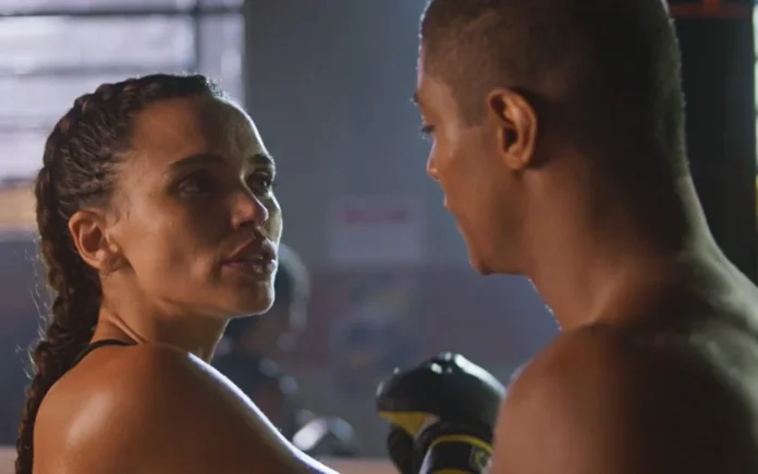 Marlon beija Bárbara