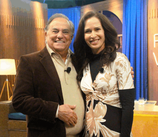 No Companhia Certa deste sábado (04/10), Ingra Lyberato relembra carreira marcante em bate-papo com Ronnie Von