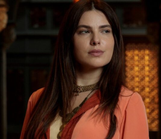 O Senhor e a Serva de hoje (22): Isabella é confrontada pelo pai e segredos vêm à tona