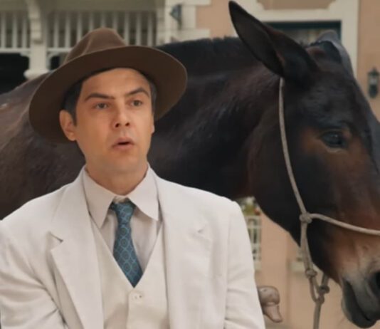 Resumo da novela Êta Mundo Melhor de hoje (30) – Candinho entra em colapso e todos se unem pela salvação de Policarpo