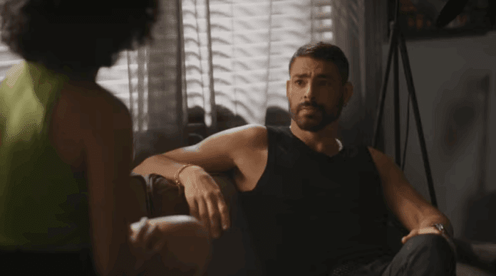 Resumo da novela Vale Tudo de hoje (1º) – Fátima alerta César sobre o perigo de Leonardo com Odete