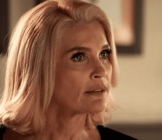 Resumo da novela Êta Mundo Melhor de segunda (20/10) – Sandra desperta e Estela se entrega à paixão por Túlio