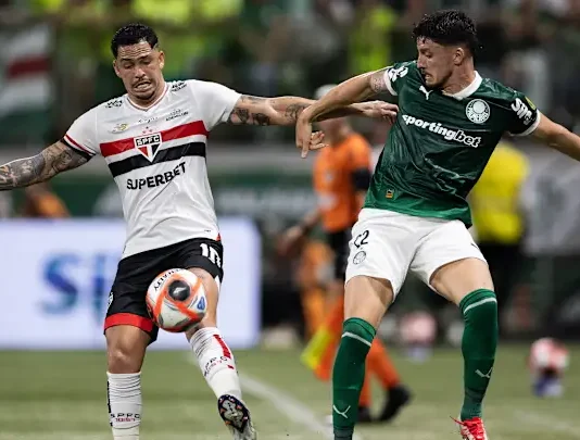 São Paulo x Palmeiras: Onde assistir a Série A do Campeonato Brasileiro ao vivo neste domingo (05/10)