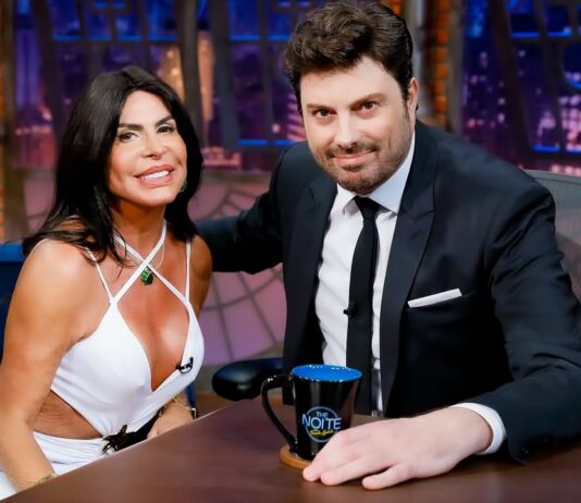 Gretchen abre o coração e mostra sua nova fase no The Noite com Danilo Gentili desta segunda (27)
