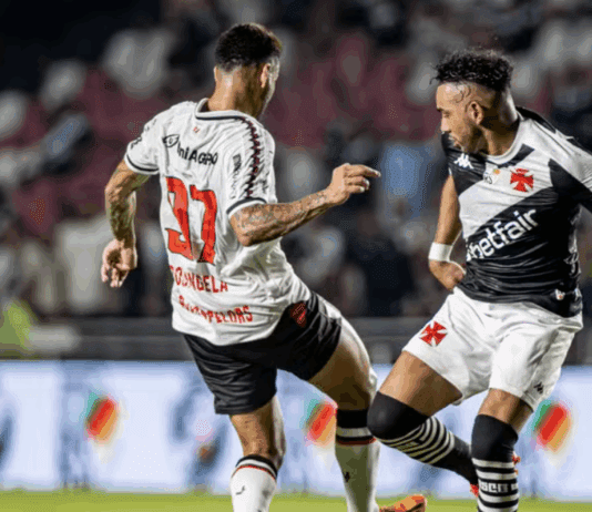 Vasco x Vitória: Onde assistir a Série A do Campeonato Brasileiro ao vivo neste domingo (05/10)