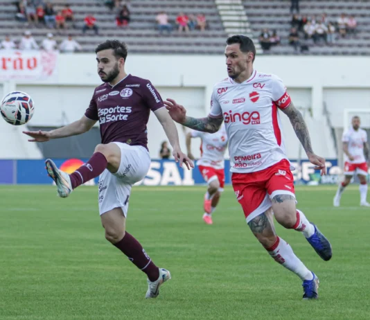 Vila Nova x Ferroviária: Onde assistir a Série B do Campeonato Brasileiro ao vivo neste domingo (26/10)