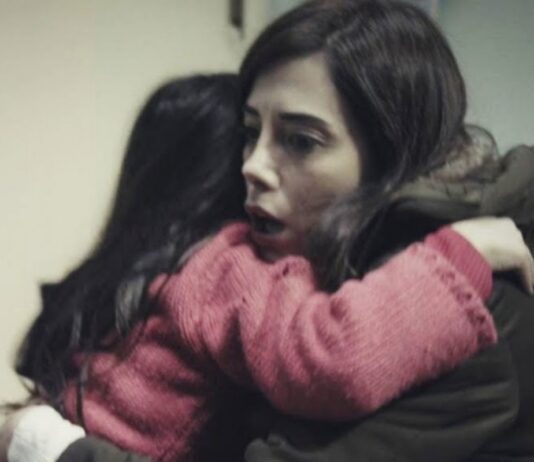 Resumo da novela Mãe de hoje (28) – Zeynep e Melek fogem de uma vida de abusos rumo a Istambul