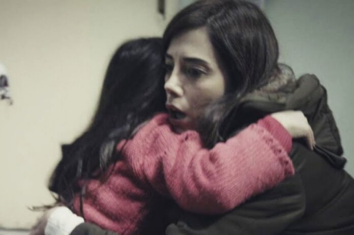 Zeynep e Melek fogem de uma vida de abusos rumo a Istambul