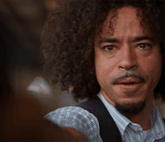 Resumo da novela Dona de Mim de hoje (3) – Marlon flagra Ryan com Kami e Dedé