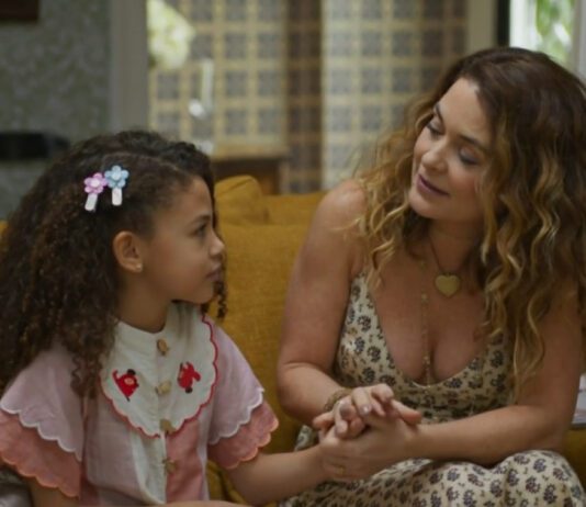 Resumo da novela Dona de Mim de sexta (24/10) – Filipa conquista a guarda de Sofia e desfile de Leo emociona a todos