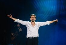 Gustavo Mioto leva turnê Inconfundível a São Paulo em show esgotado e cheio de emoção