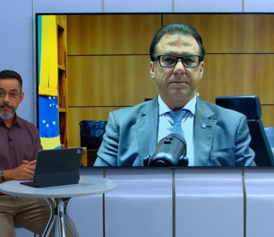 Luiz Marinho fala sobre mercado de trabalho e desafios da informalidade no Aparecida Debate