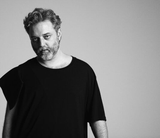 Orquestra Ouro Preto e Antonio Vaz Lemes transformam trilhas de videogames em espetáculo sinfônico no Sesc Geek Experience 2025