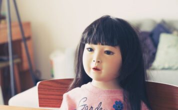 Dollhouse | Shinobu Yaguchi estreia no terror japonês com suspense psicológico intenso