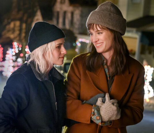 No clima do Natal, Supercine aposta em romance e representatividade com “Alguém Avisa?” neste sábado (20)