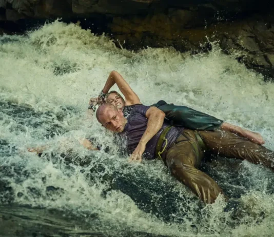 Netflix divulga primeiro trailer de Apex, suspense de sobrevivência com Charlize Theron e Taron Egerton