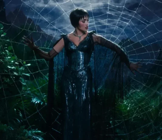 Crítica – O Beijo da Mulher-Aranha é um musical visualmente elegante, mas emocionalmente vazio