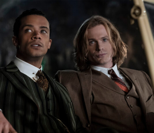 Terceira temporada de Entrevista com o Vampiro ganha teaser provocador e transforma Lestat em estrela do rock