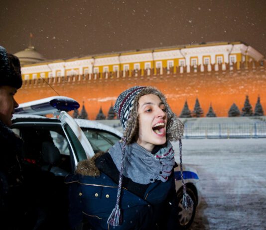 MUBI anuncia estreia exclusiva do premiado documentário Meus Amigos Indesejáveis: Parte 1 – Último Ar em Moscou