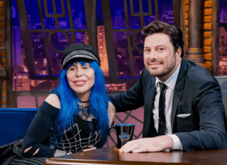 No The Noite com Danilo Gentili de quinta (19), Baby do Brasil revisita trajetória artística e espiritual