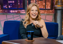 No The Noite com Danilo Gentili (26/3), Patrícia de Sabrit relembra momentos marcantes de sua carreira