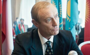 Thriller político “O Mago do Kremlin” explora bastidores do poder russo e ganha novo trailer antes da estreia