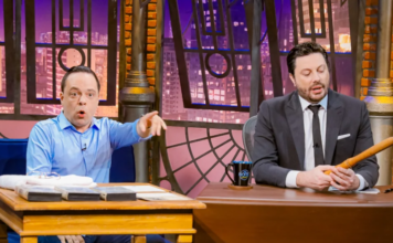 The Noite com Danilo Gentili (07) recebe Thiago Gardinali, que relembra coberturas internacionais e trajetória no jornalismo policial