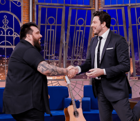 No The Noite com Danilo Gentili (13), Panda fala sobre sucesso no sertanejo e Vivi Winkler encara a Roda Solta