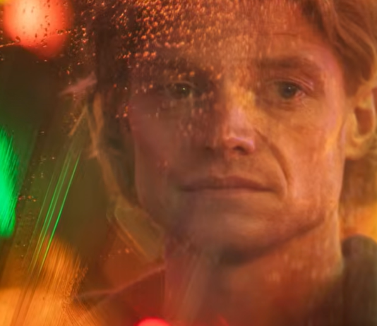 DC revela trailer e cartaz de Cara-de-Barro e apresenta versão sombria do vilão nos cinemas