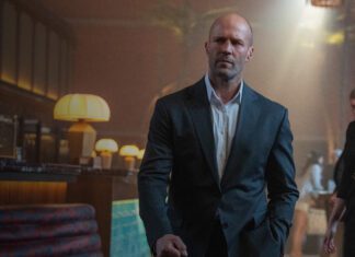 Código: Vingança ganha cartaz intenso com Jason Statham em meio ao caos no mar