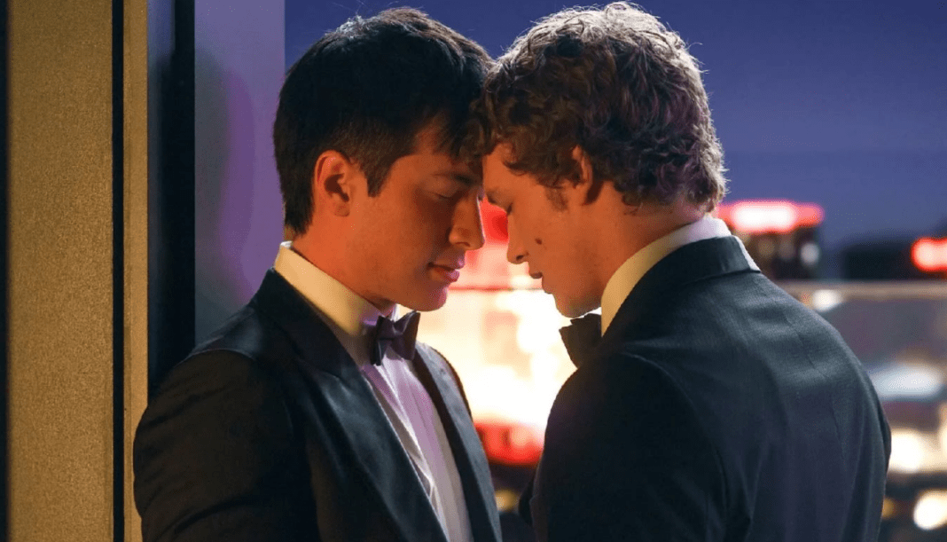Heated Rivalry 2ª temporada troca o segredo pelo peso das escolhas no romance de Ilya e Shane