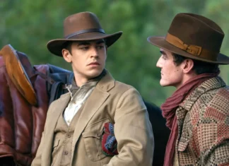 Jovem Sherlock conquista o público global e garante 2ª temporada no Prime Video após estreia recorde