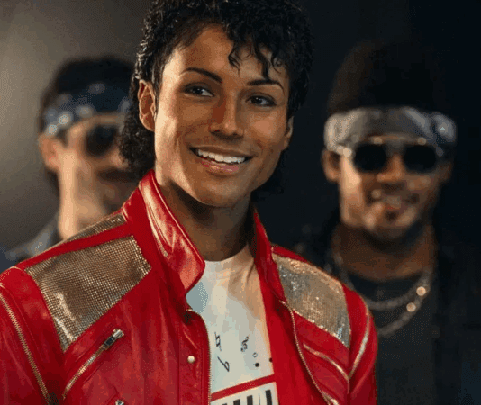 Cinebiografia de Michael Jackson estreia com alto investimento e metas audaciosas de bilheteria