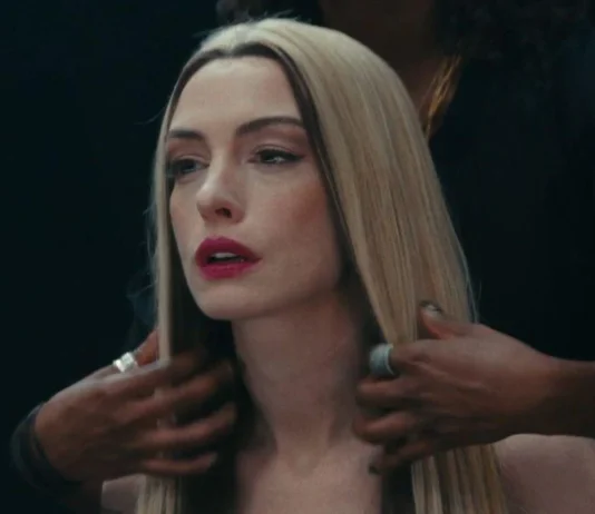 Mother Mary | Filme estrelado por Anne Hathaway estreia com péssima bilheteria nos Estados Unidos