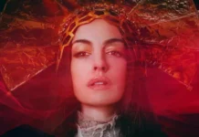 Mother Mary | Musical da A24 com Anne Hathaway e Michaela Coel ganha trailer e destaca romance intenso nos bastidores da fama