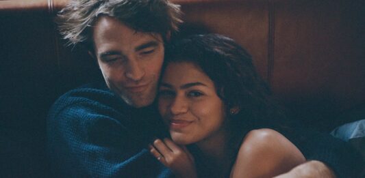 O Drama ultrapassa US$ 65 milhões e conquista público com romance intenso estrelado por Zendaya e Robert Pattinson