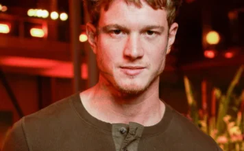 Pedro Novaes assume papel de Alexandre em novo filme inspirado na novela A Viagem