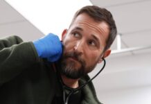 Final de 2ª temporada impulsiona The Pitt e coloca série entre maiores sucessos da HBO Max