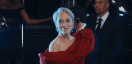O Diabo Veste Prada 2 é bom mesmo? Vale a pena assistir? Uma continuação que confronta o próprio mito