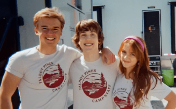 Scooby-Doo: A Origem | Série live-action da Netflix ganha nova imagem dos bastidores