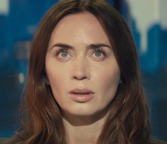 Dia D | Emily Blunt preferiu criar linguagem própria em vez de usar inteligência artificial em momento decisivo do longa de Steven Spielberg