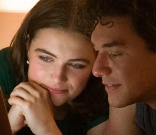 Off Campus: Amores Improváveis | Série do Prime Video acerta no romance universitário?