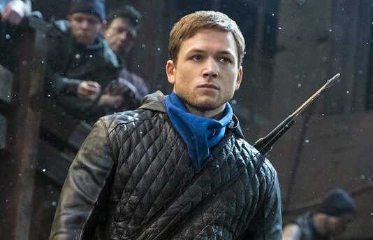 Sessão da Tarde (18/05) traz Robin Hood – A Origem em versão mais sombria e explosiva da lenda clássica