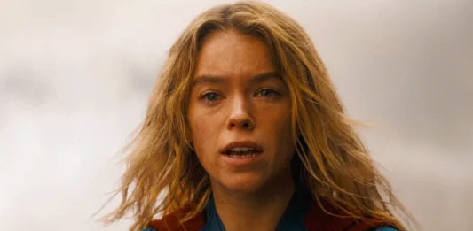 Supergirl ganha trailer internacional com novas cenas e destaca jornada espacial de Kara em busca de vingança