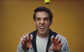 Cafu e Kaká encaram teste dos Minions em campanha divertida para divulgar o novo filme da franquia; Assista ao vídeo!