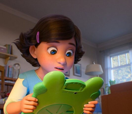 Toy Story 5 mantém liderança nas bilheterias mundiais, supera US$ 585 milhões e confirma o retorno da Pixar ao topo do cinema