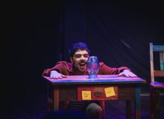 Após conquistar prêmios e indicações no teatro brasileiro, musical Donatello retorna a São Paulo com história inspirada nos desafios do Alzheimer
